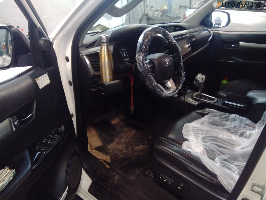 TOYOTA HILUX 2.8  TURBO DIESEL CD SRV 4X4 AUTOM&Aacute;TICO