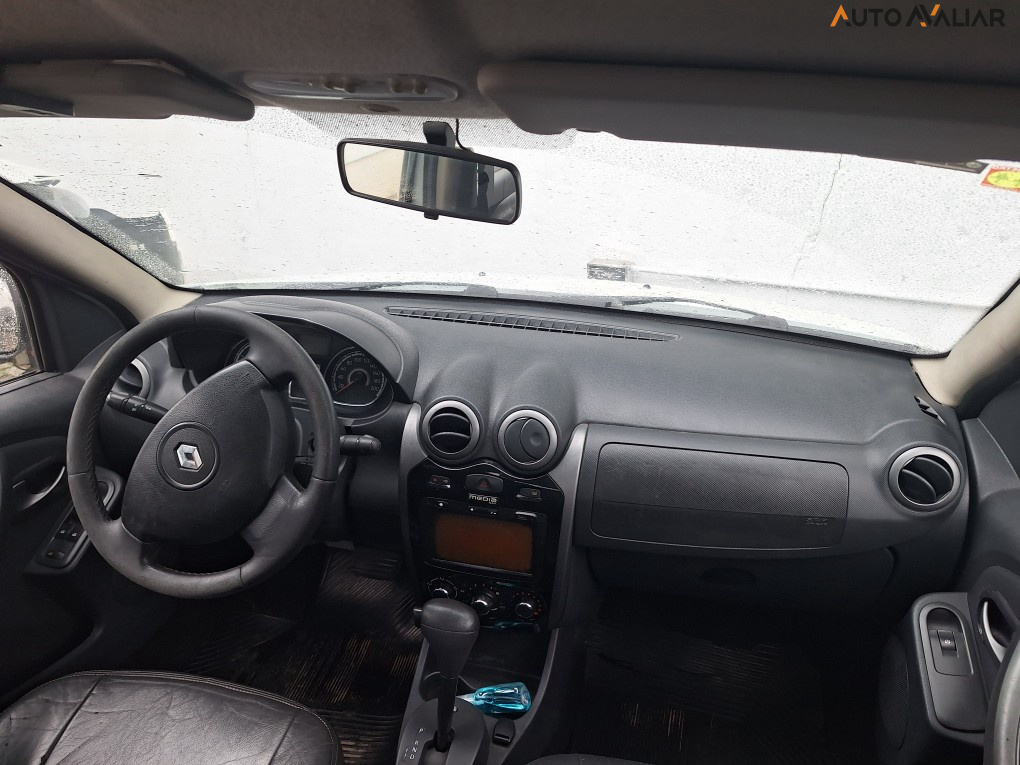 RENAULT SANDERO 1.6 PRIVILEGE 16V FLEX 4P AUTOMATICO