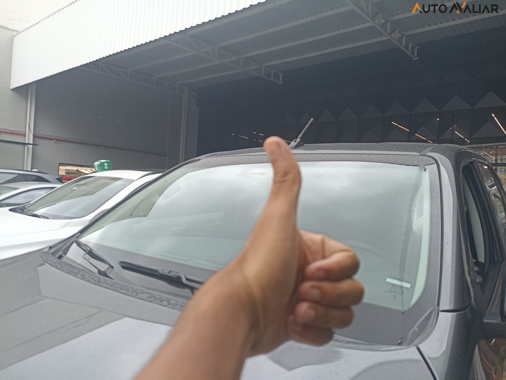 TOYOTA HILUX 2.8 D-4D TURBO DIESEL CD SR 4X4 AUTOM&Aacute;TICA