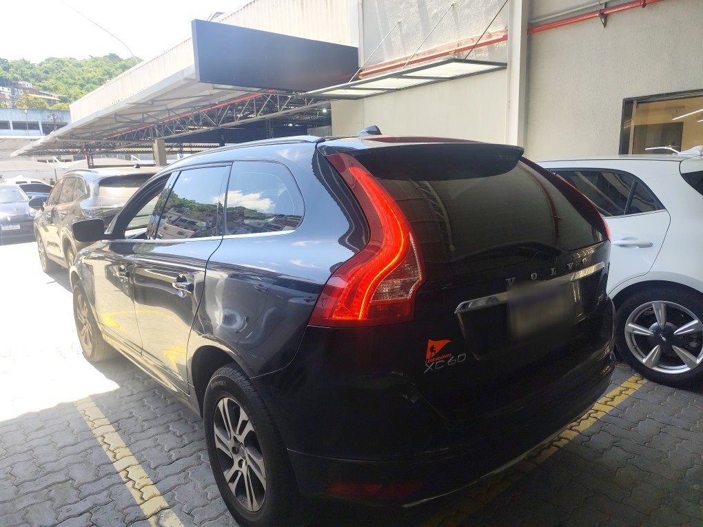 VOLVO XC60 2.0 T5 DYNAMIC FWD TURBO GASOLINA 4P AUTOMATICO