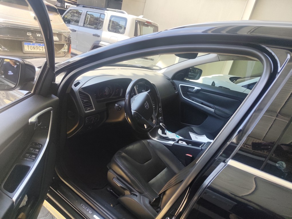 VOLVO XC60 2.0 T5 DYNAMIC FWD TURBO GASOLINA 4P AUTOMATICO