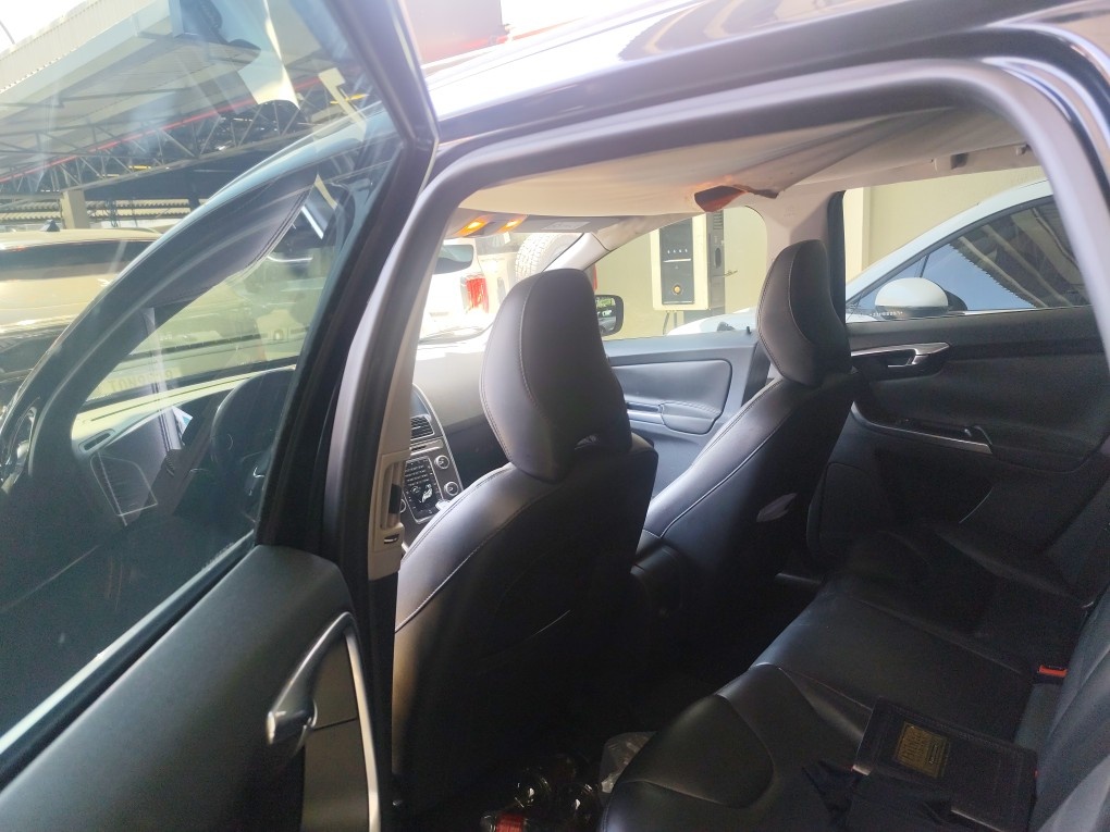 VOLVO XC60 2.0 T5 DYNAMIC FWD TURBO GASOLINA 4P AUTOMATICO