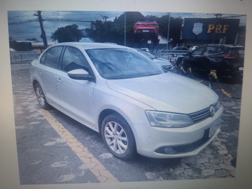 VOLKSWAGEN JETTA 2.0 COMFORTLINE FLEX 4P TIPTRONIC