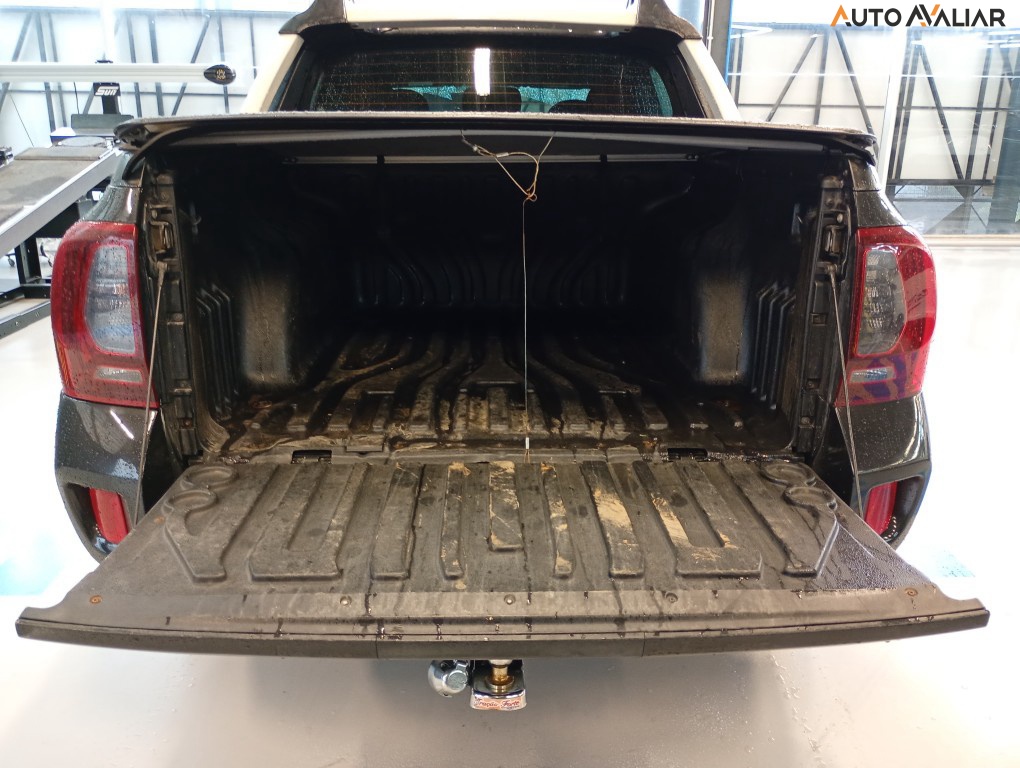 RENAULT OROCH 2.0 16V FLEX DYNAMIQUE 4P AUTOMATICO