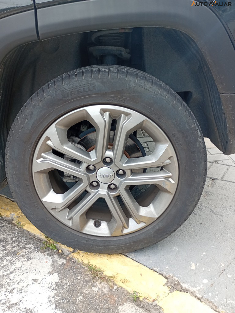 JEEP COMPASS 1.3 T270 TURBO FLEX LONGITUDE AT6