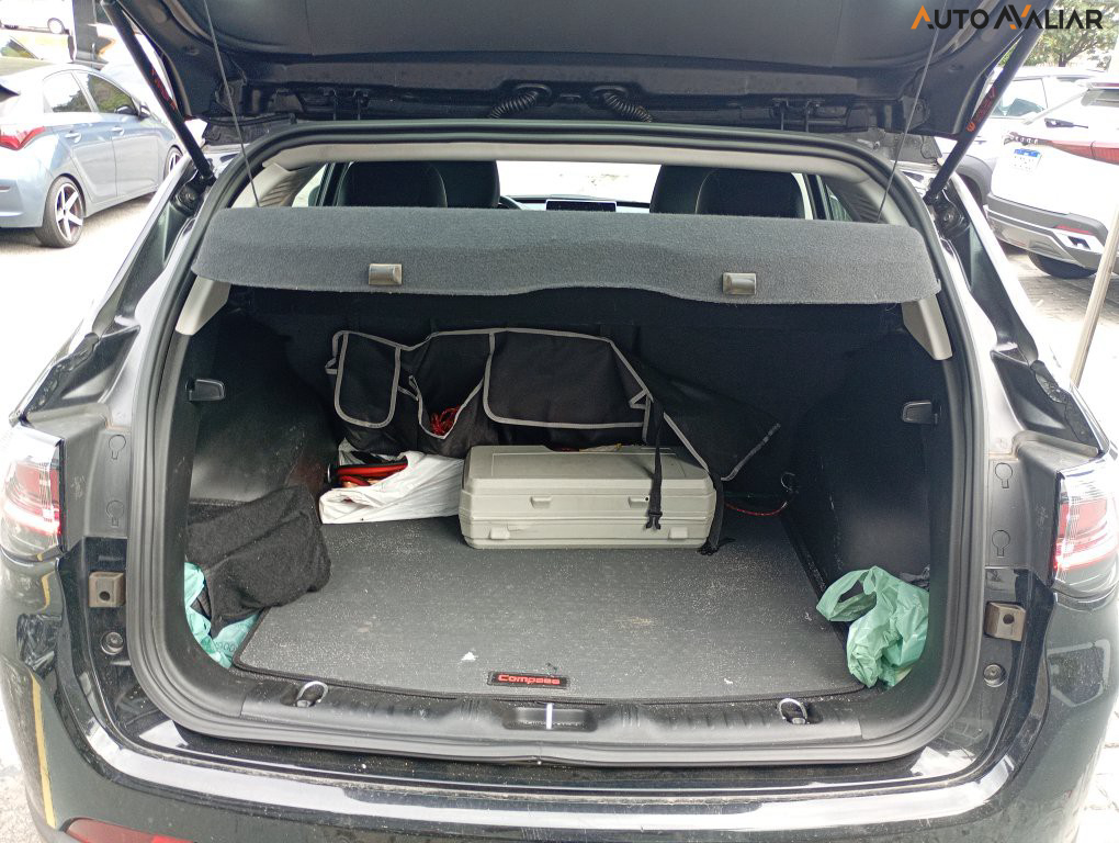 JEEP COMPASS 1.3 T270 TURBO FLEX LONGITUDE AT6