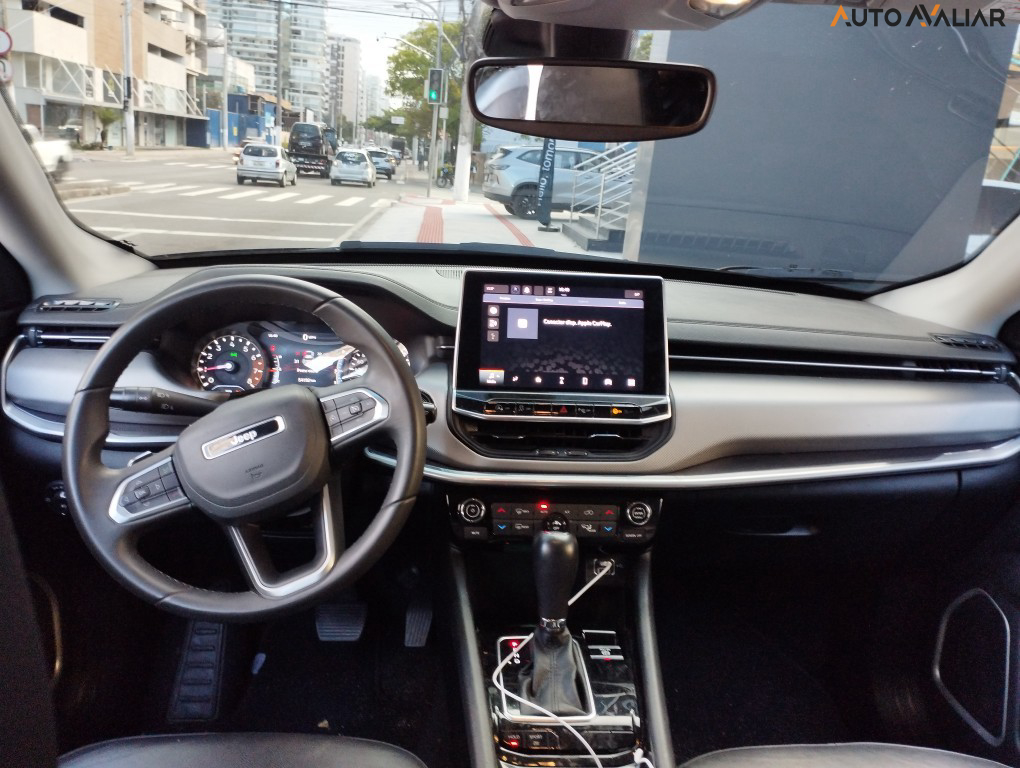 JEEP COMPASS 1.3 T270 TURBO FLEX LONGITUDE AT6