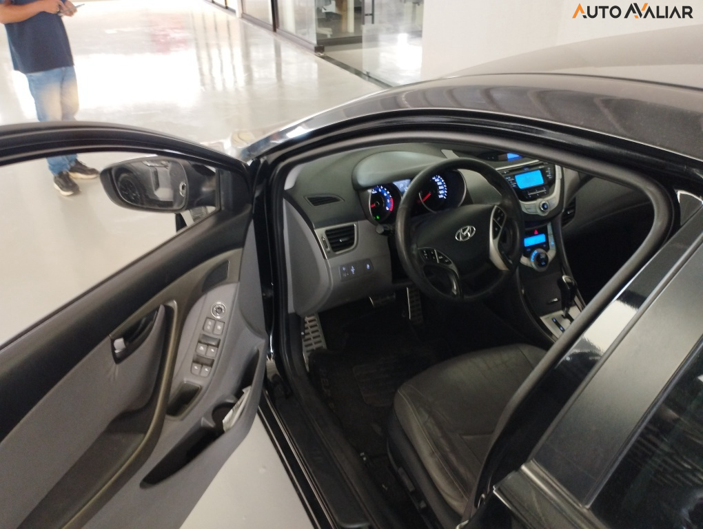 HYUNDAI ELANTRA 1.8 GLS 16V GASOLINA 4P AUTOMATICO