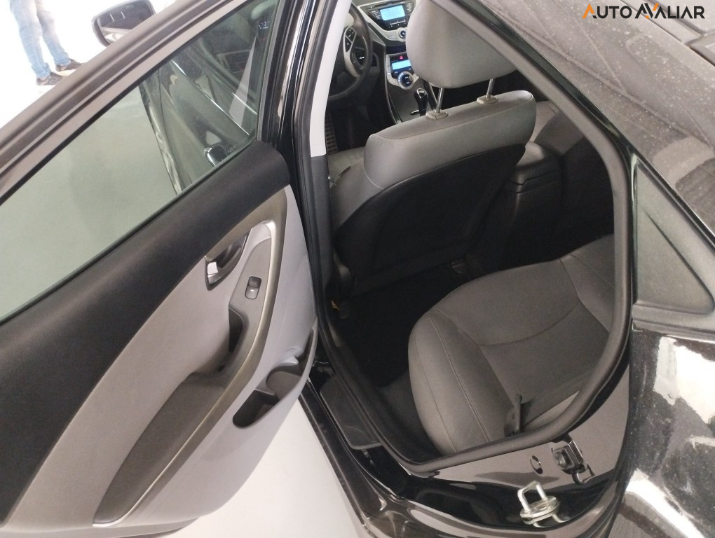 HYUNDAI ELANTRA 1.8 GLS 16V GASOLINA 4P AUTOMATICO