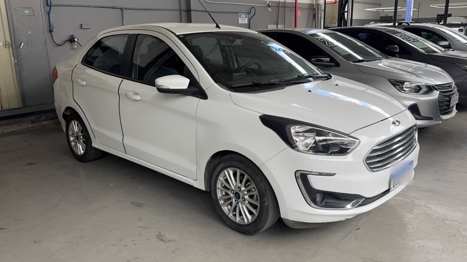 FORD KA 1.5 TI-VCT FLEX TITANIUM SEDAN AUTOMATICO