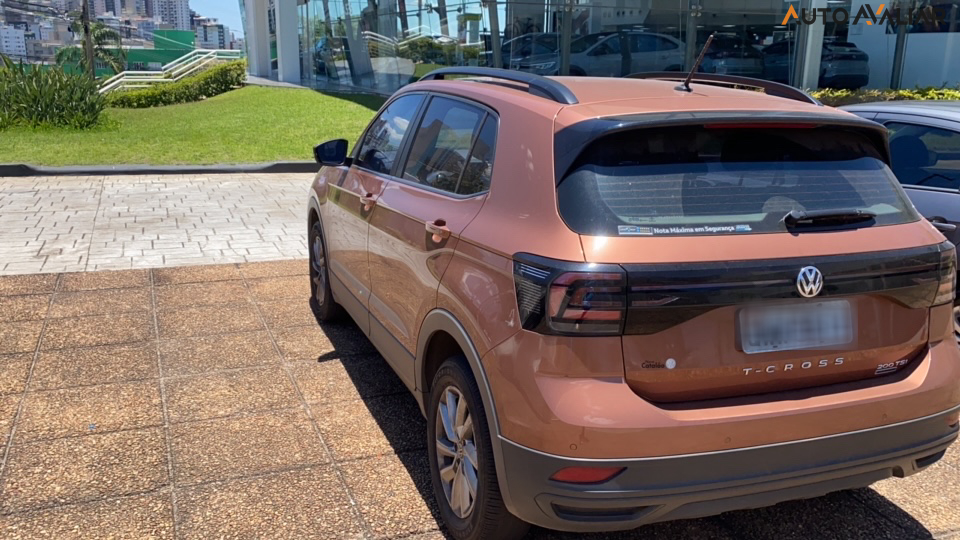 VOLKSWAGEN T-CROSS 1.0 200 TSI TOTAL FLEX AUTOMATICO