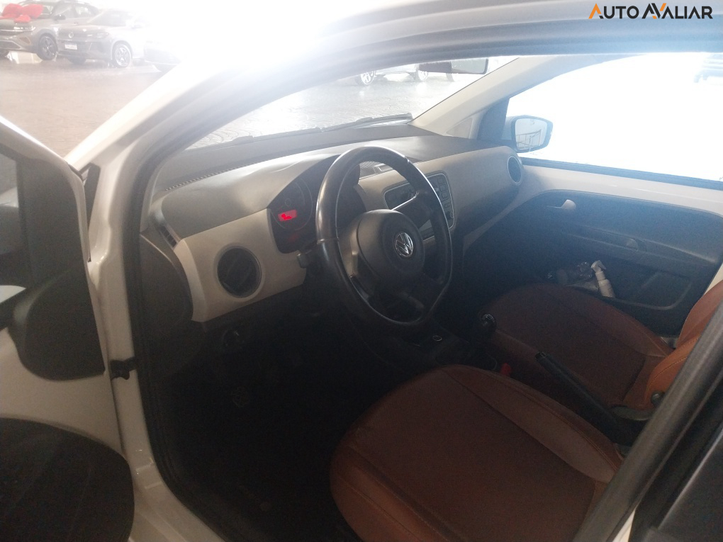 VOLKSWAGEN UP 1.0 TSI MOVE UP 12V FLEX 4P MANUAL