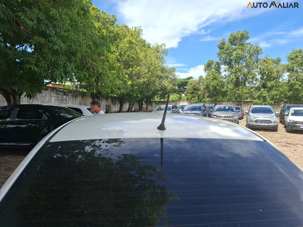 VOLKSWAGEN VOYAGE 1.0 12V MPI TOTALFLEX 4P MANUAL