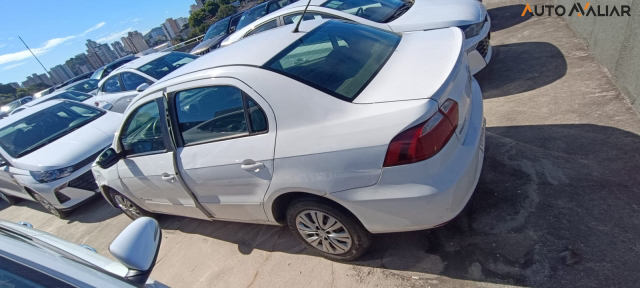 VOLKSWAGEN VOYAGE 1.6 MI COMFORTLINE 8V FLEX 4P MANUAL