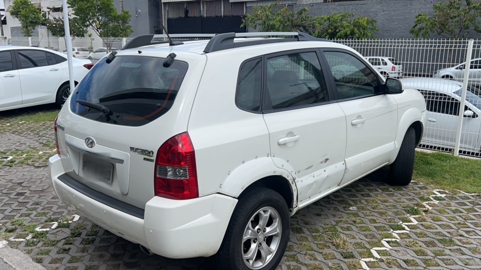 HYUNDAI TUCSON 2.0 MPFI GLS BASE 16V 143CV 2WD FLEX 4P AUTOMATICO