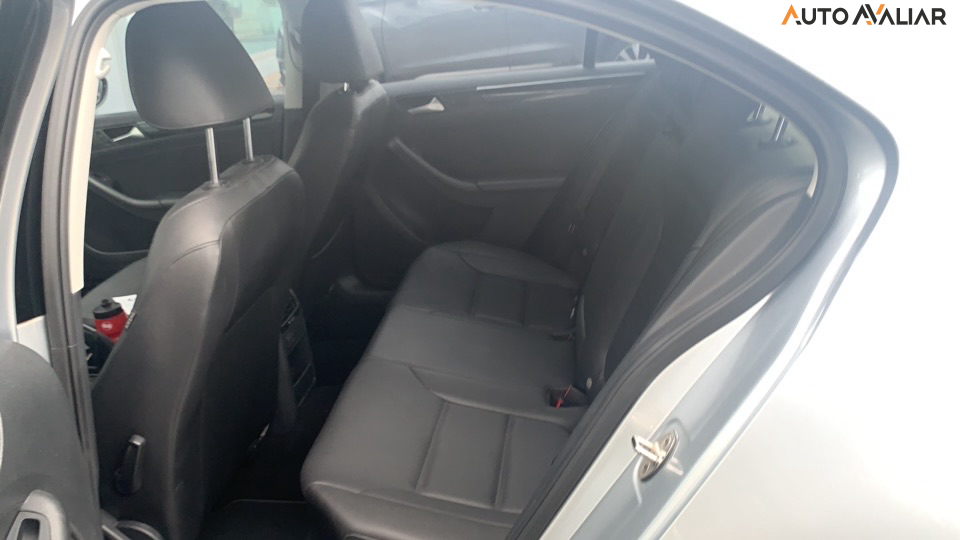 VOLKSWAGEN JETTA 2.0 TSI HIGHLINE 211CV GASOLINA 4P TIPTRONIC