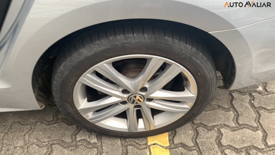 VOLKSWAGEN JETTA 2.0 TSI HIGHLINE 211CV GASOLINA 4P TIPTRONIC