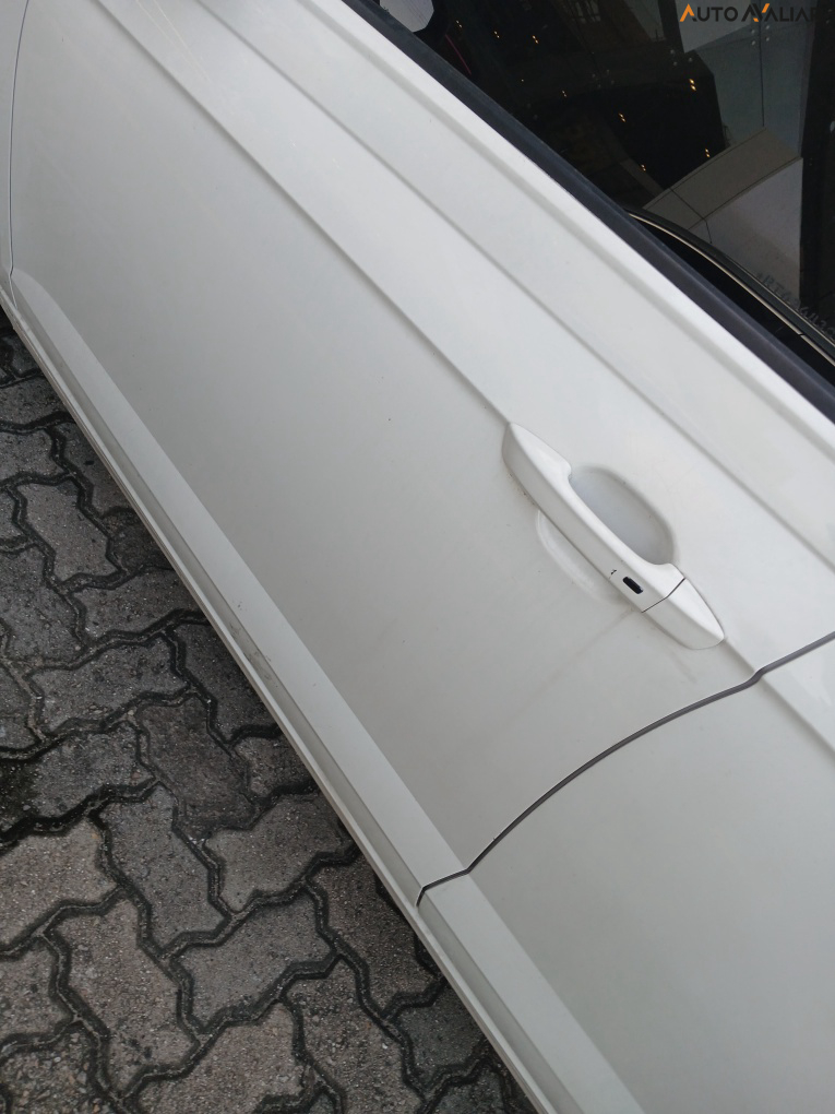 VOLKSWAGEN POLO 1.0 170 TSI COMFORTLINE AUTOM&Aacute;TICO