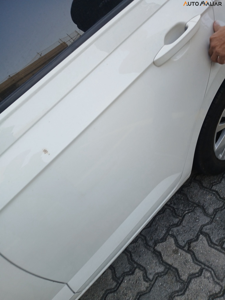 VOLKSWAGEN POLO 1.0 170 TSI COMFORTLINE AUTOM&Aacute;TICO