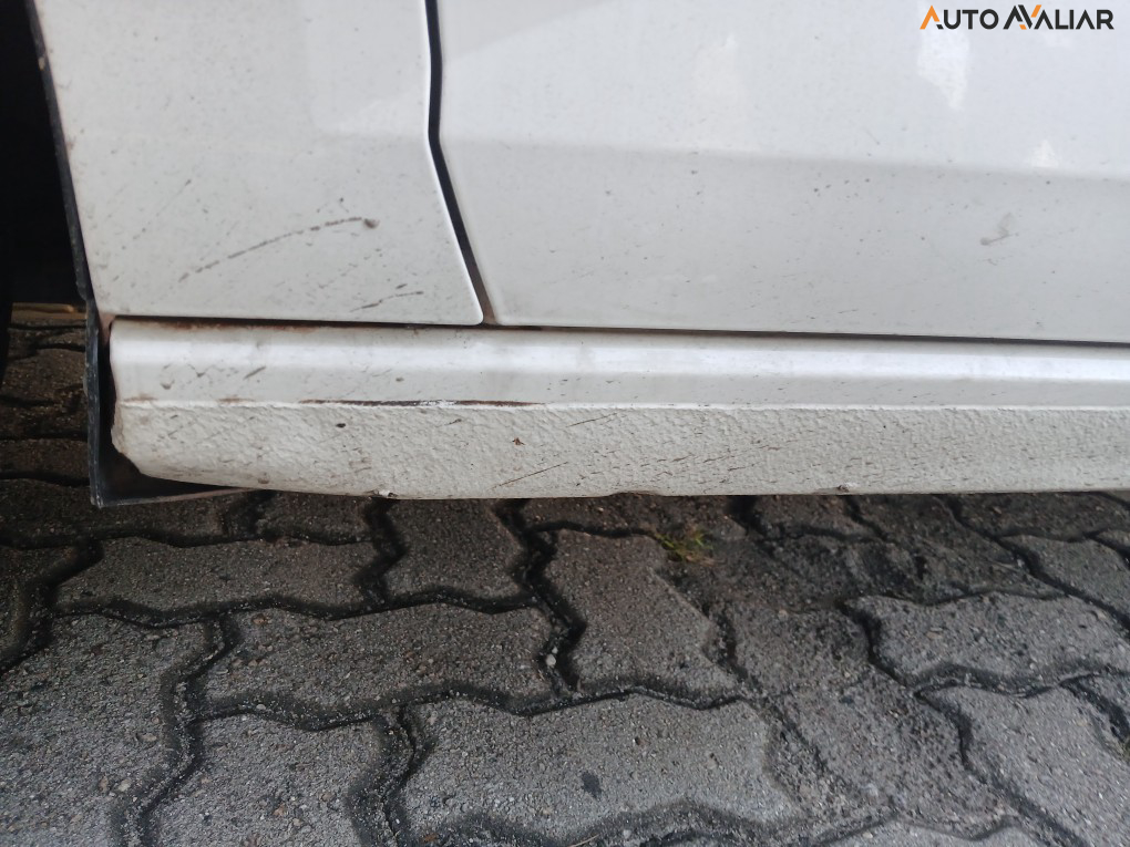 VOLKSWAGEN POLO 1.0 170 TSI COMFORTLINE AUTOM&Aacute;TICO