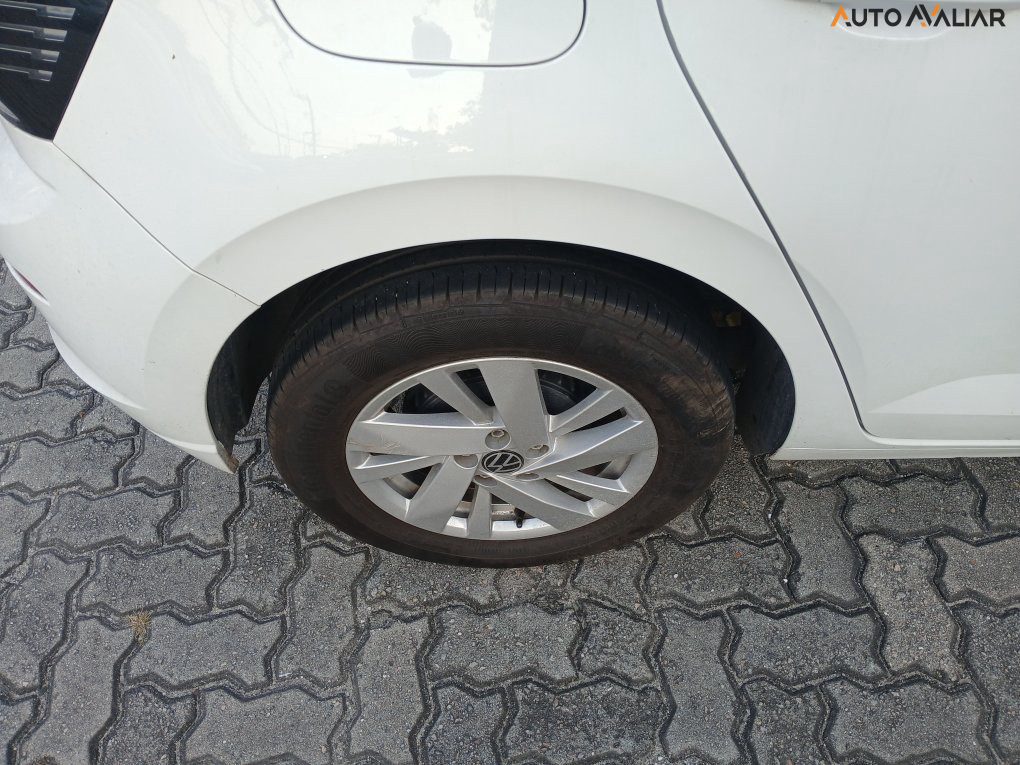 VOLKSWAGEN POLO 1.0 170 TSI COMFORTLINE AUTOM&Aacute;TICO
