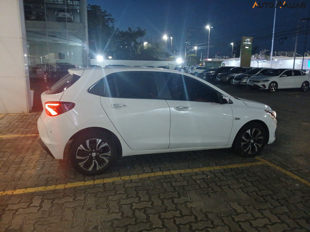 CHEVROLET ONIX 1.0 TURBO FLEX PREMIER AUTOMATICO