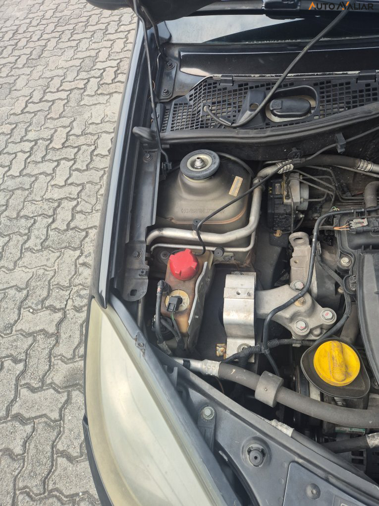 RENAULT SANDERO 1.0 EXPRESSION 16V FLEX 4P MANUAL