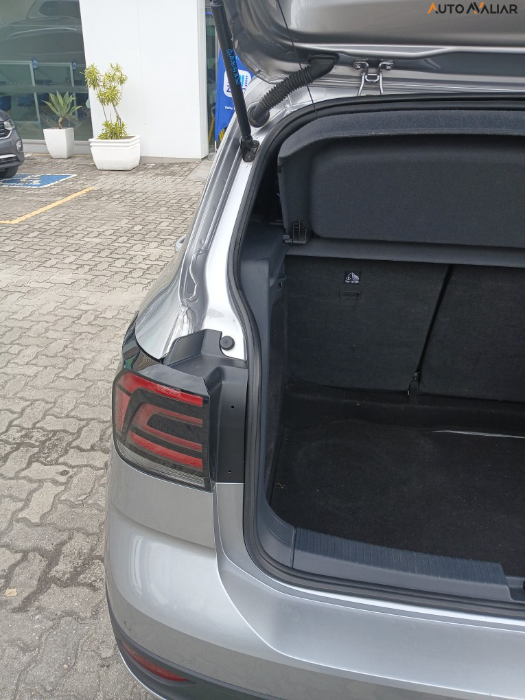 VOLKSWAGEN T-CROSS 1.0 200 TSI TOTAL FLEX COMFORTLINE AUTOM&Aacute;TICO