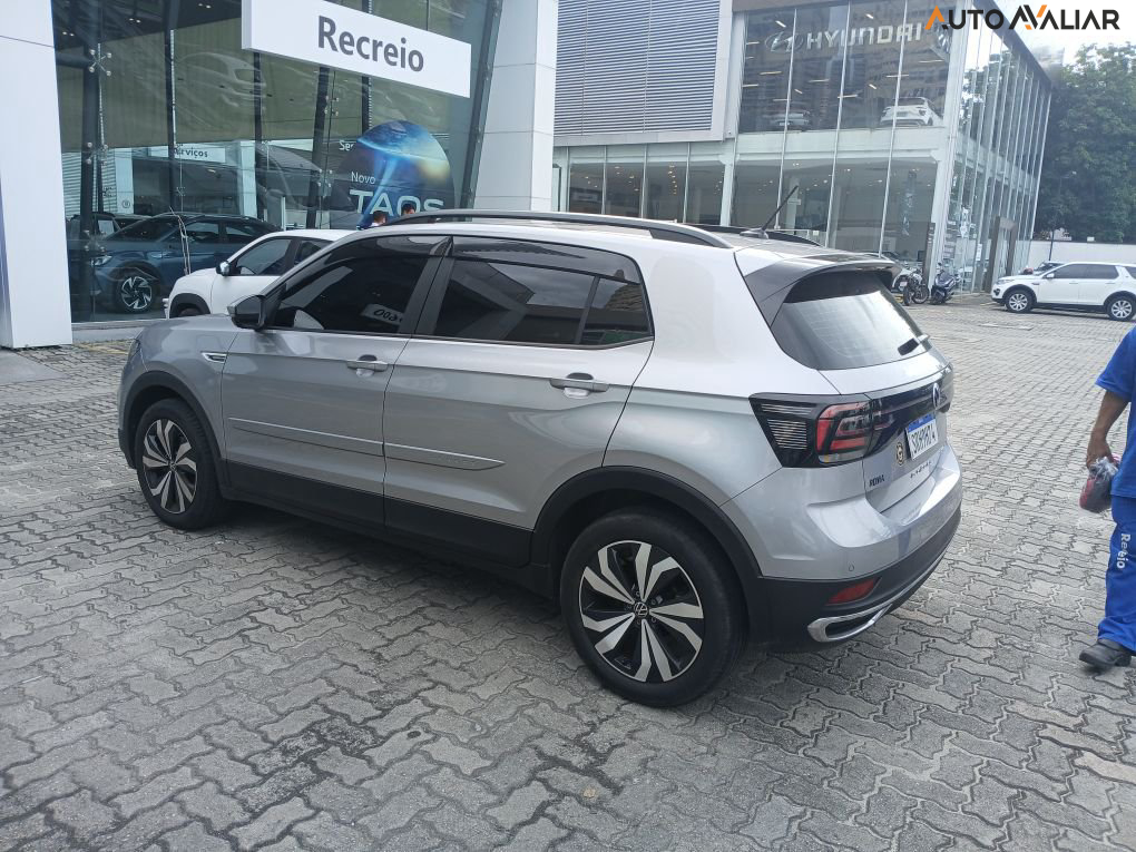 VOLKSWAGEN T-CROSS 1.0 200 TSI TOTAL FLEX COMFORTLINE AUTOM&Aacute;TICO