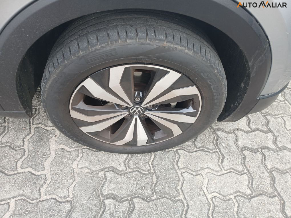 VOLKSWAGEN T-CROSS 1.0 200 TSI TOTAL FLEX COMFORTLINE AUTOM&Aacute;TICO