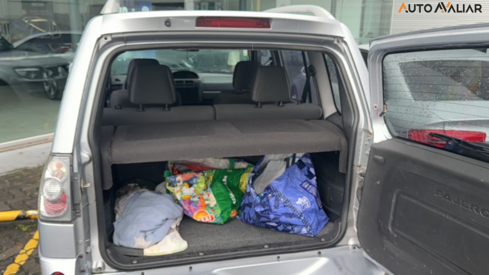 MITSUBISHI PAJERO TR4 2.0 4X2 16V 140CV FLEX 4P MANUAL