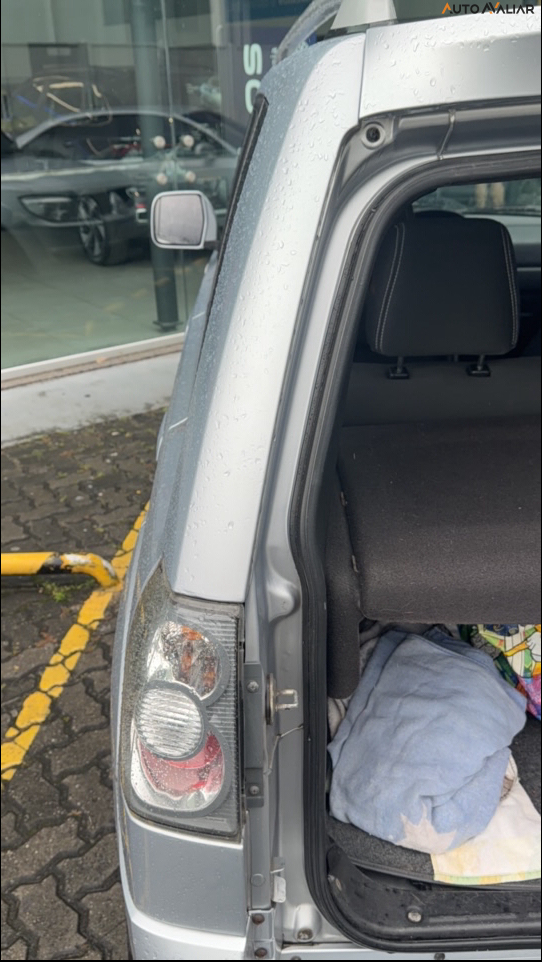 MITSUBISHI PAJERO TR4 2.0 4X2 16V 140CV FLEX 4P MANUAL