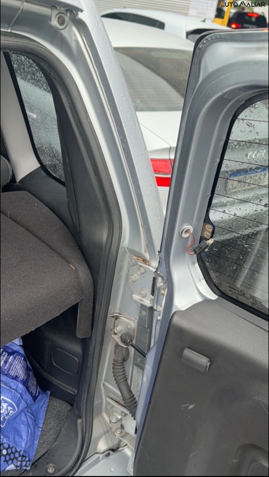 MITSUBISHI PAJERO TR4 2.0 4X2 16V 140CV FLEX 4P MANUAL