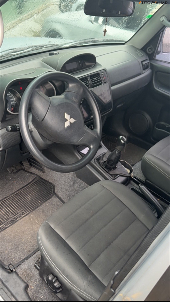 MITSUBISHI PAJERO TR4 2.0 4X2 16V 140CV FLEX 4P MANUAL