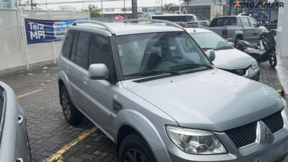 MITSUBISHI PAJERO TR4 2.0 4X2 16V 140CV FLEX 4P MANUAL