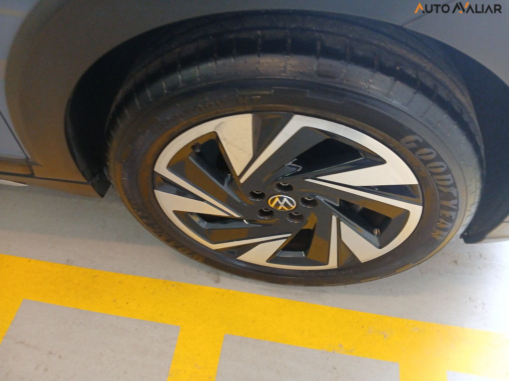 VOLKSWAGEN NIVUS 1.0 200 TSI TOTAL FLEX HIGHLINE AUTOM&Aacute;TICO