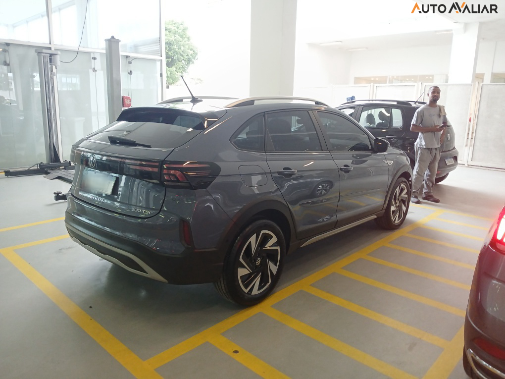 VOLKSWAGEN NIVUS 1.0 200 TSI TOTAL FLEX HIGHLINE AUTOM&Aacute;TICO