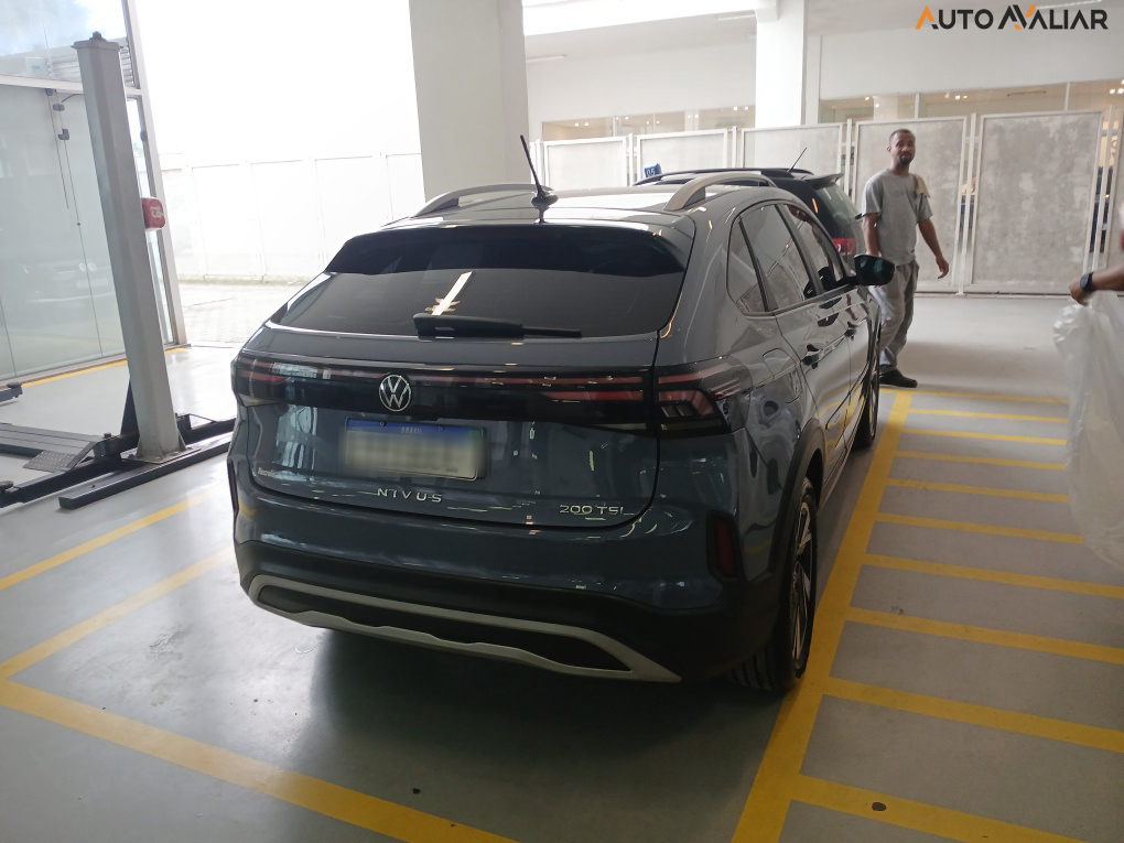 VOLKSWAGEN NIVUS 1.0 200 TSI TOTAL FLEX HIGHLINE AUTOM&Aacute;TICO