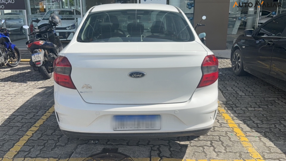 FORD KA+ 1.5 TI-VCT FLEX SE PLUS SEDAN AUTOMATICO