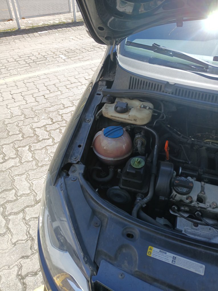 VOLKSWAGEN FOX 1.0 MI TREND 8V FLEX 4P MANUAL