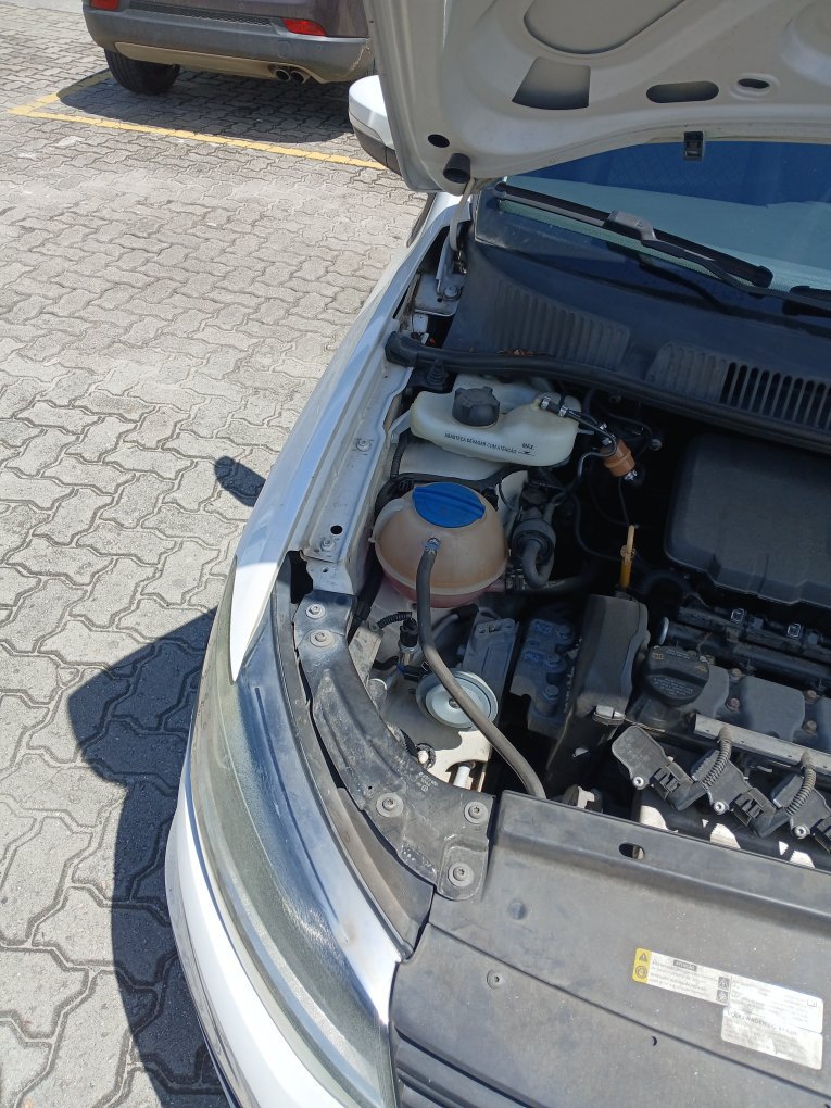VOLKSWAGEN FOX 1.0 MI TRENDLINE 8V FLEX 4P MANUAL