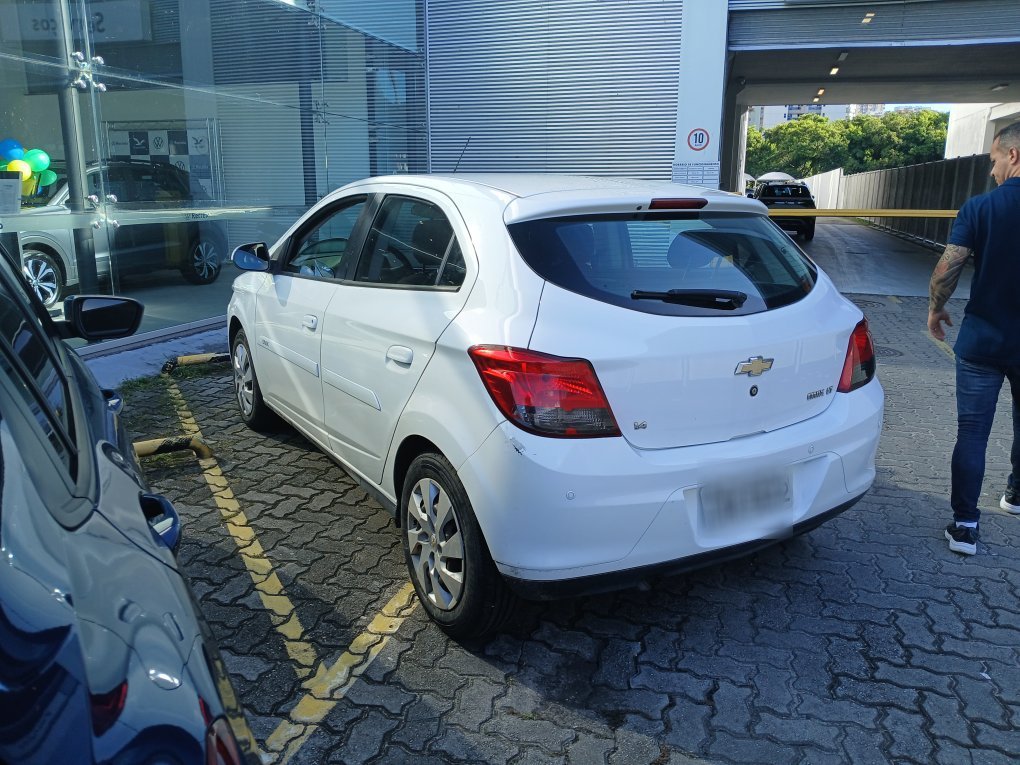 CHEVROLET ONIX 1.4 MPFI LT 8V FLEX 4P MANUAL