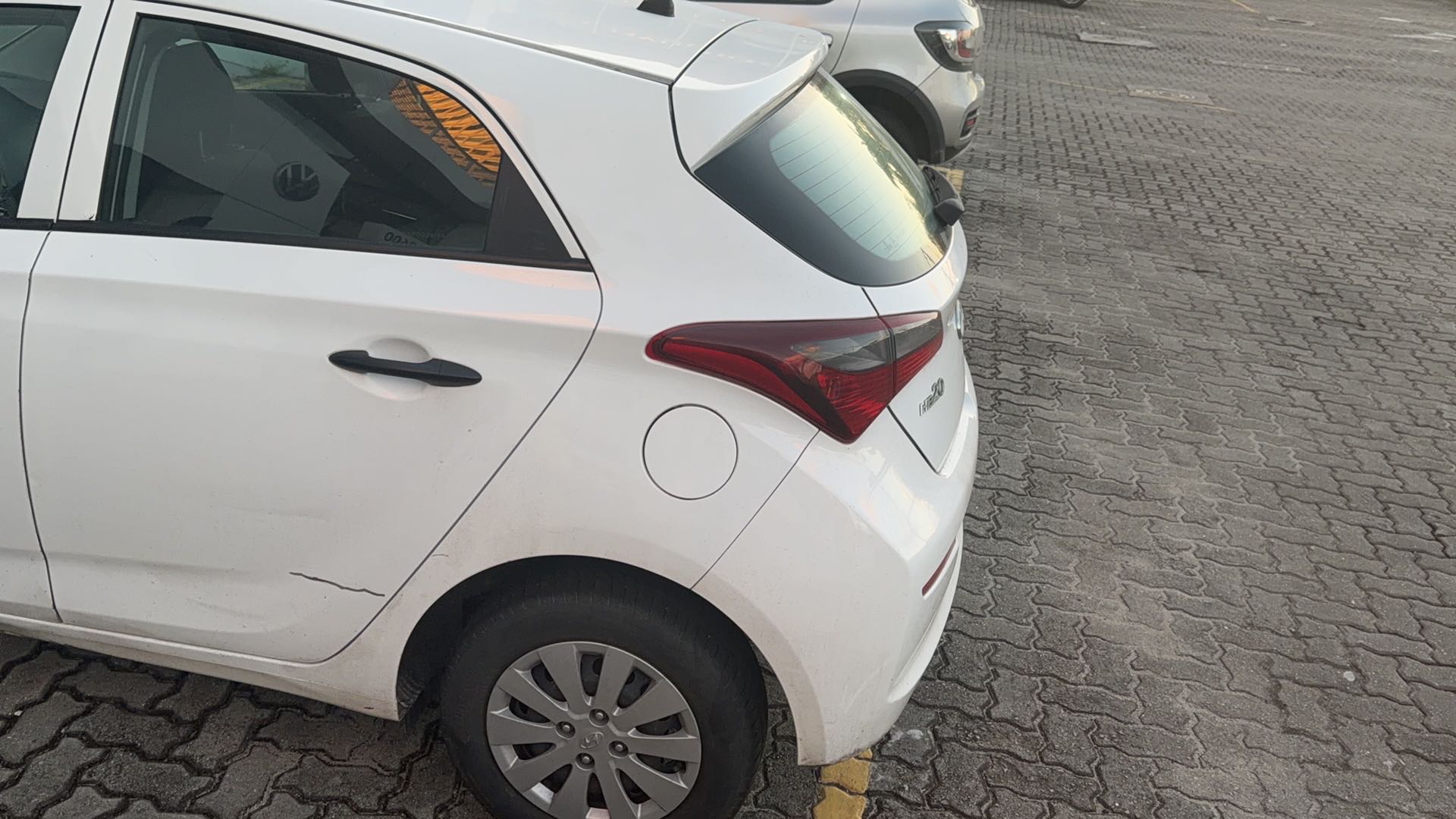 HYUNDAI HB20 1.0 UNIQUE 12V FLEX 4P MANUAL