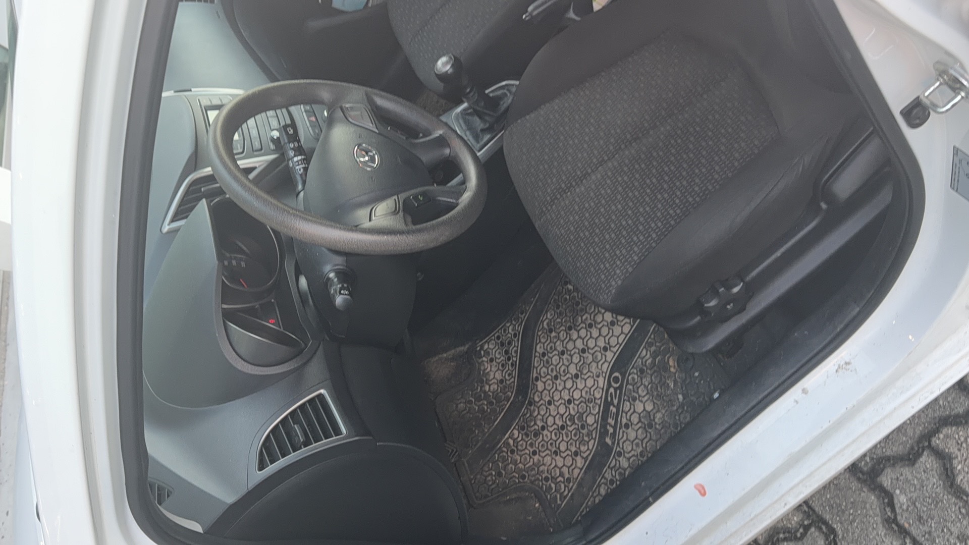 HYUNDAI HB20 1.0 UNIQUE 12V FLEX 4P MANUAL