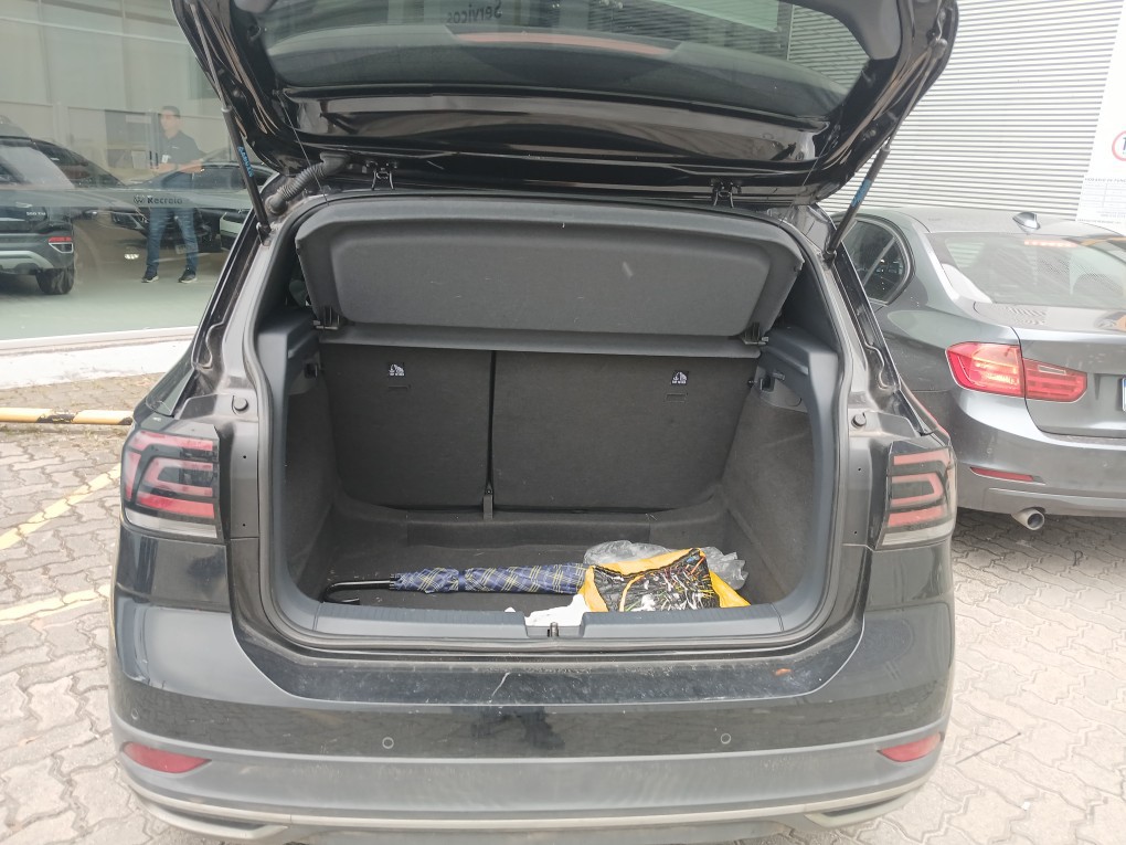 VOLKSWAGEN T-CROSS 1.0 200 TSI TOTAL FLEX COMFORTLINE AUTOM&Aacute;TICO