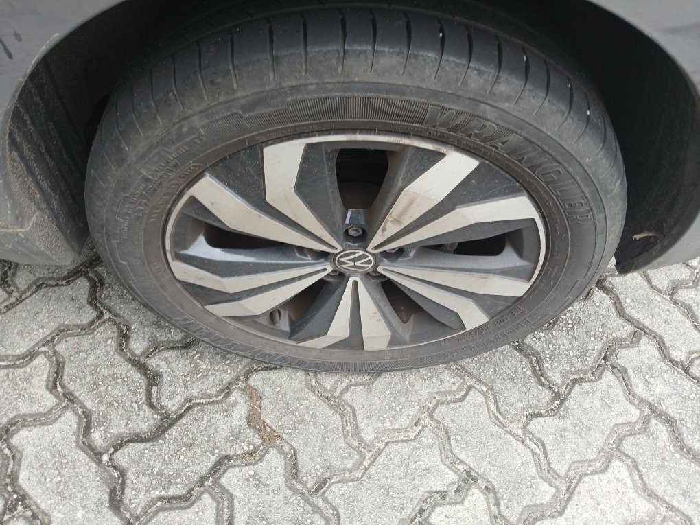 VOLKSWAGEN T-CROSS 1.0 200 TSI TOTAL FLEX COMFORTLINE AUTOM&Aacute;TICO