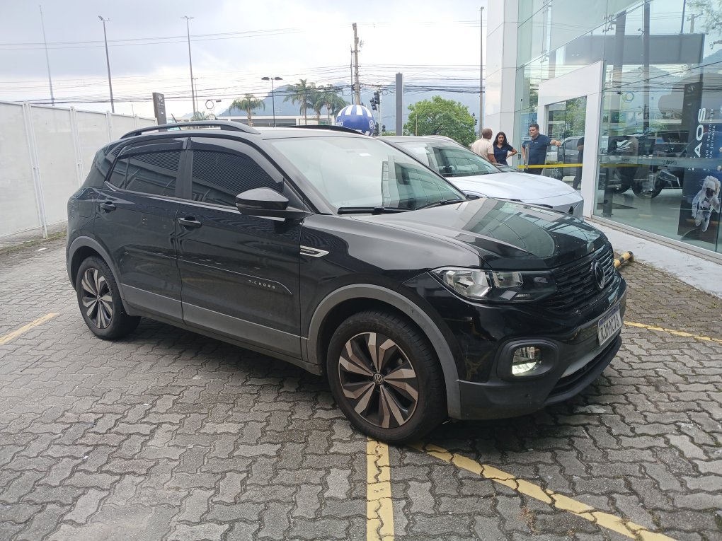 VOLKSWAGEN T-CROSS 1.0 200 TSI TOTAL FLEX COMFORTLINE AUTOM&Aacute;TICO