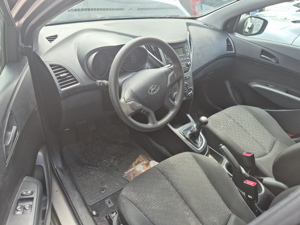 HYUNDAI HB20 1.0 COMFORT 12V FLEX 4P MANUAL