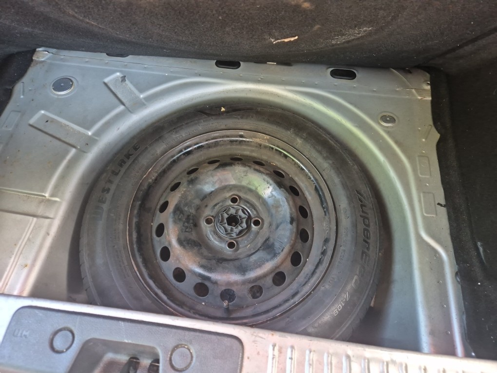 RENAULT SANDERO 1.0 AUTHENTIQUE 16V FLEX 4P MANUAL