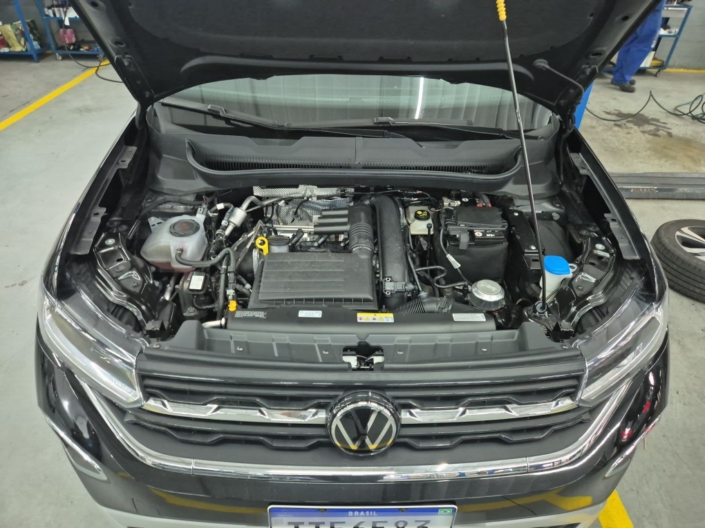 VOLKSWAGEN T-CROSS 1.4 250 TSI TOTAL FLEX HIGHLINE AUTOM&Aacute;TICO